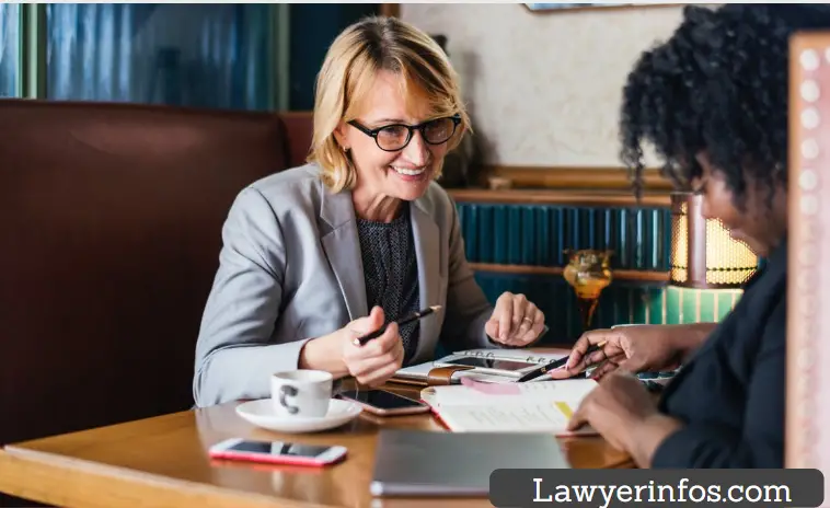 Qualifications For Becoming A Lawyer